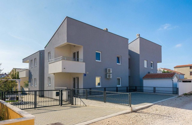 Nice apartment in Vrsi-Mulo with WiFi