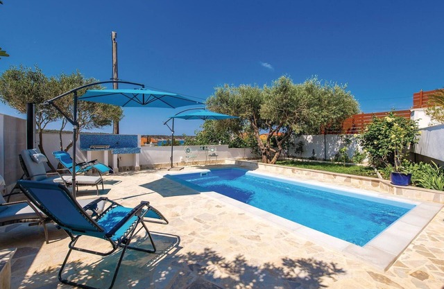 Nice home in Barbat with house sea view