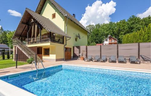Nice Home In Brestovac With Sauna