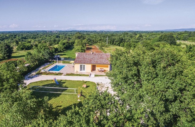 Nice home in Butkovici with WiFi