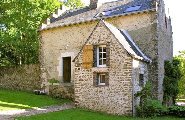 Nice Home In Conflans Sur Anille