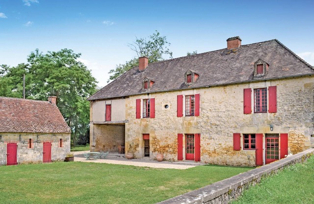 Nice home in Domme with WiFi