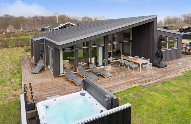 Nice home in Haderslev with kitchen