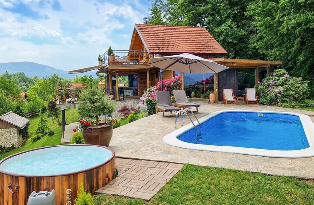 Nice home in Lepoglava with sauna