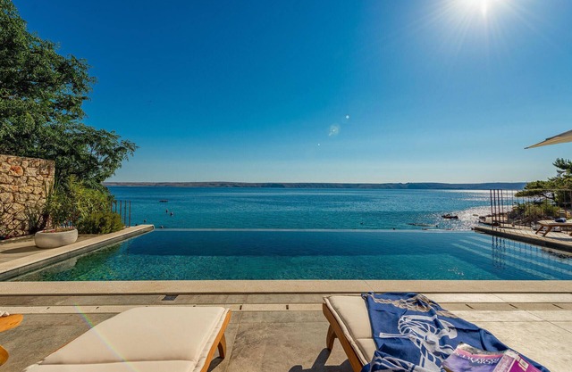 Nice home in Lukovo Sugarje with sauna