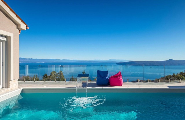 Nice home in Moscenice