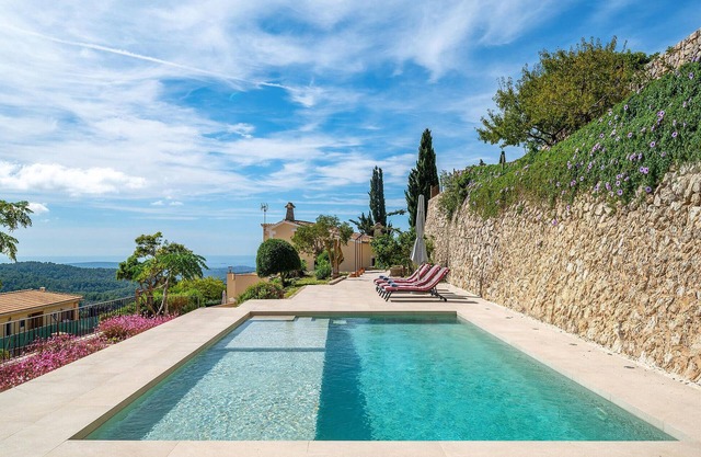 Nice home in Puigpunyent with private swimming pool, can be inside or outside