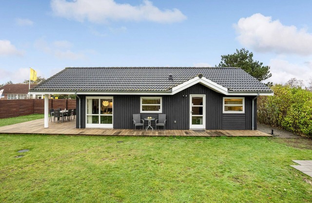 Nice home in Slagelse with WiFi