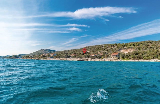 Nice home in Tkon with house sea view