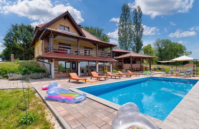 Nice home in Zelezna Gora with sauna