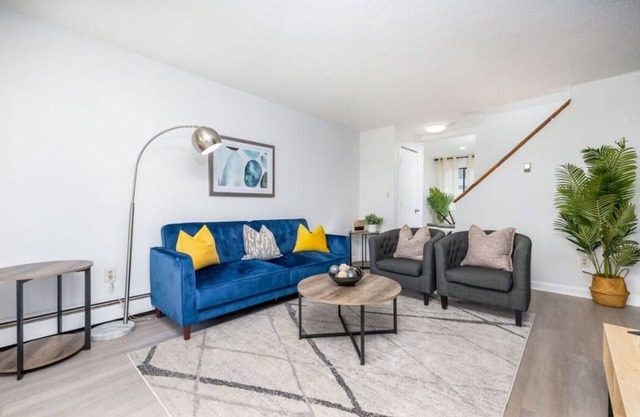 Nice Private Condo in Hartford