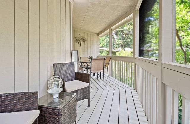 Night Heron 4, 2BR, Close to Beach, Pool, Screened Porch, Wi-Fi, Sleeps 6