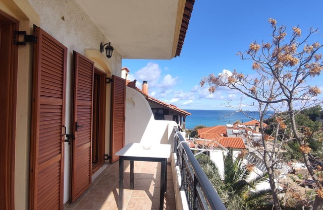 Nikos Apartments A1 - One Bedroom Apartment, Sleeps 5