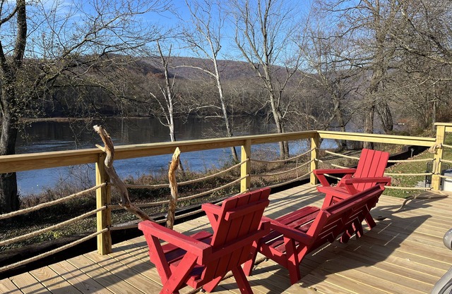Niman House is a fishermans paradise, river front on the beautiful Juniata River