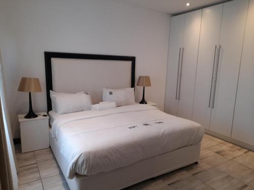 No 4 on Cladon # Jadde Apartments