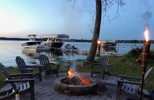 North Long Lake Waterfront Cottage