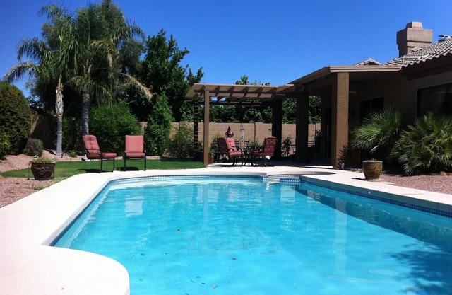 NOV & DEC RATE SPECIAL! BOOK NOW! PRIV POOL & JAC. CLOSE 2 SHOPS & GOLF!