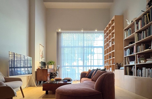 NYC-Style Luxe Loft on Wentworth Park | Glebe Gem