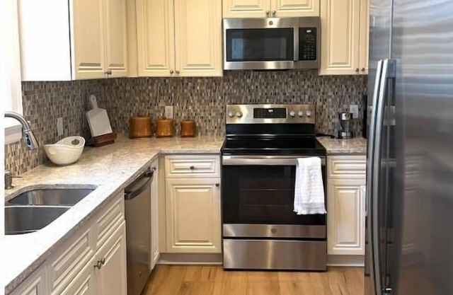 Oaks Preserve Condominium