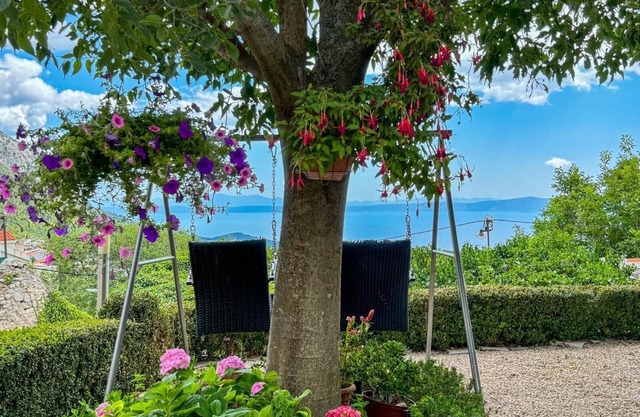 Oasis for rest and relaxation, fantastic view Bella Vista A2+2