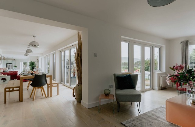 Oasis, Sleeps 12, Pool, Hot Tub