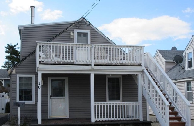 Ocean block first floor duplex in Surf City. Immaculate!