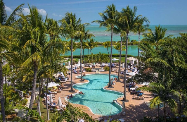 Ocean Breeze| Paddleboarding. Four Bedroom Private Villa