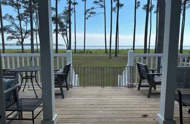 Ocean-Front 2Bdr Cottage, Pet-Friendly