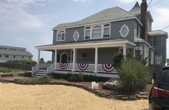 Ocean Front Beauty with Private Beach, Grass Yard, Beach Volleyball and. More!