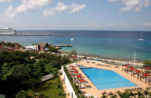 Ocean View 4,3 or2 Bedroom Luxury Condo at Palmar<Rates here are for all 4 bdrms
