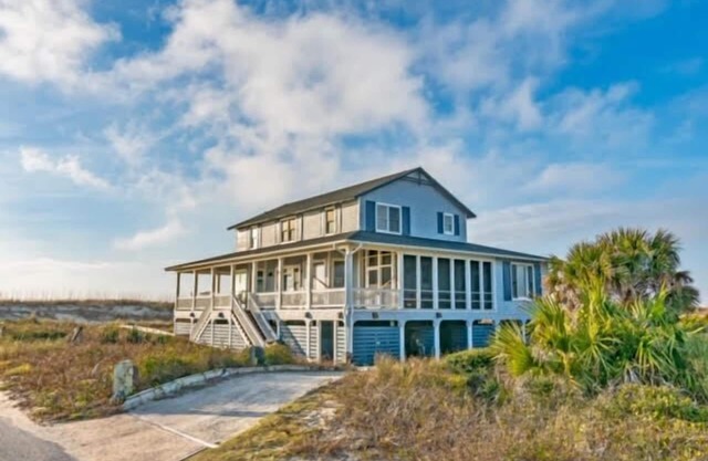 Ocean view home, remodeled with large bedrooms and living space! Wrap around porches for enjoyment