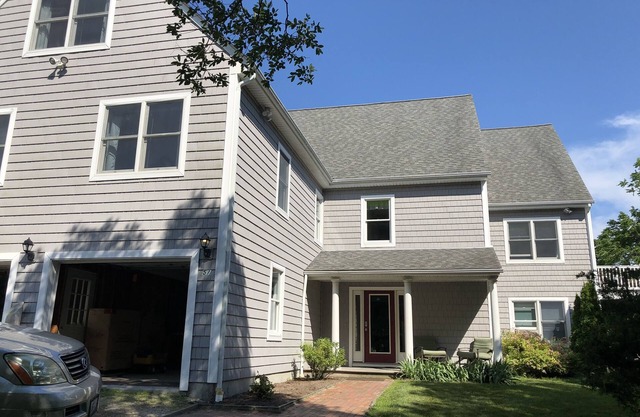 Ocean View Home 9 Bedroom and 6 bathroom.With central AC.