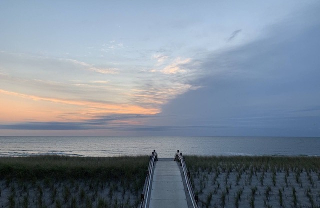 Ocean view sunrise from bed! Private Beach & Pool @ The Ocean Club @ Mantoloking