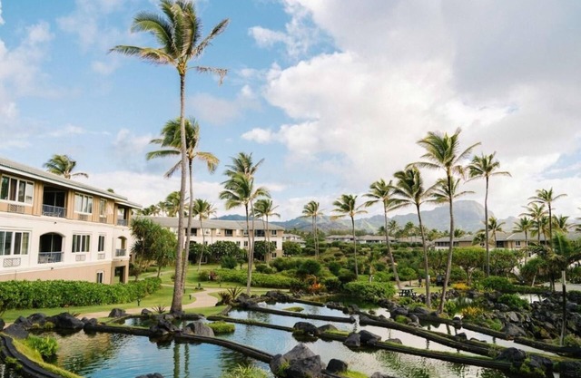 Ocean View Unit by Mahaulepu Trail, Great Pool & Free Parking + Full Kitchen