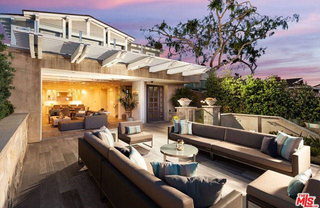 Ocean view villa retreat