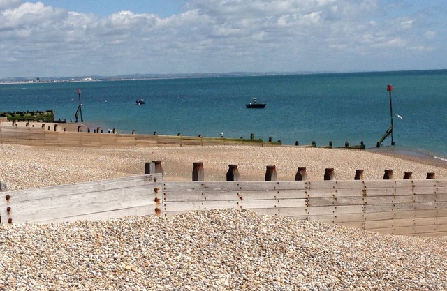 Ocean Views - sea views, roof terrace, enclosed garden and games room.
