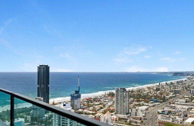 OceanandRiver View 2 BDR Apartment next to GC Casino