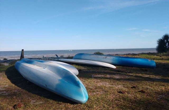 Oceanfront! Cart included with Booking. Amenities Access provided.