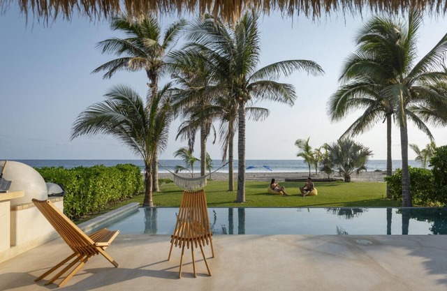 Oceanfront Casa #2 part of Eco Villas La Flia