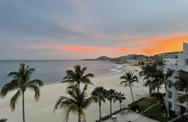 Oceanfront condo with unobstructed views of Costa Azul beach!