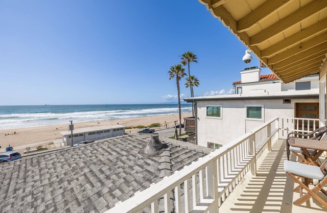 Oceanfront Dream Home w/Jacuzzi