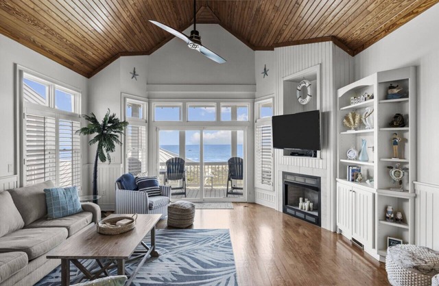 Oceanfront Home, Stunning Views, Elevator!