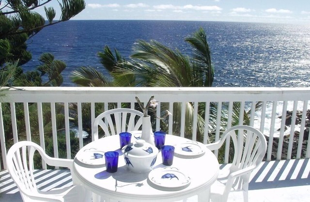 Oceanfront In Beautiful Tropical Area, by black sand beach - Oceana Hawaii