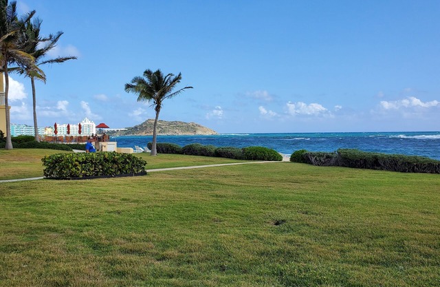 Oceanfront on Dawn Beach St Martin Sleeps 8