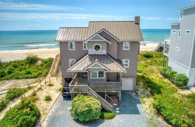 Oceanfront - Pool - Luxury North Topsail Beach House