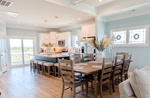 OCEANFRONT,Spa,Elevator,North Topsail Beach NC,King's Paradise