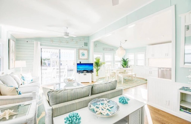 OCEANIA. water front cottage retreat ~