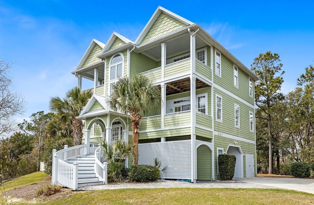 Oceanside Interior Home,Private Pool,Golf Cart,Beach Access,in Spinnaker's Reach