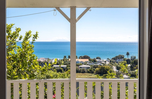 Oceanview Magic - Onetangi Holiday Home