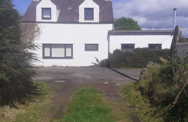 Ochil Cottage In Bannockburn, close to Stirling.